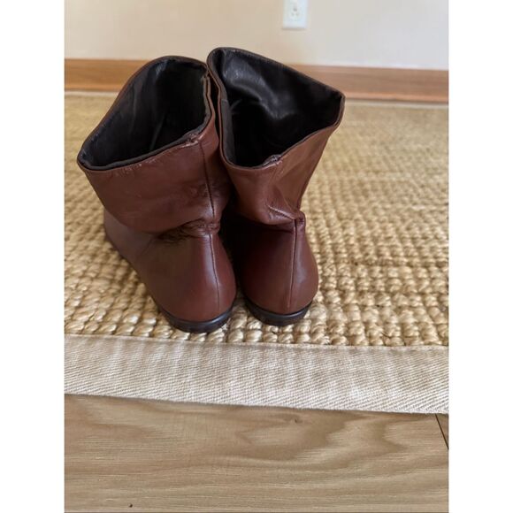 Vintage Nine West Dinah Soft Leather Slouch Ankle Boots Brown Minimalist - Picture 3 of 11